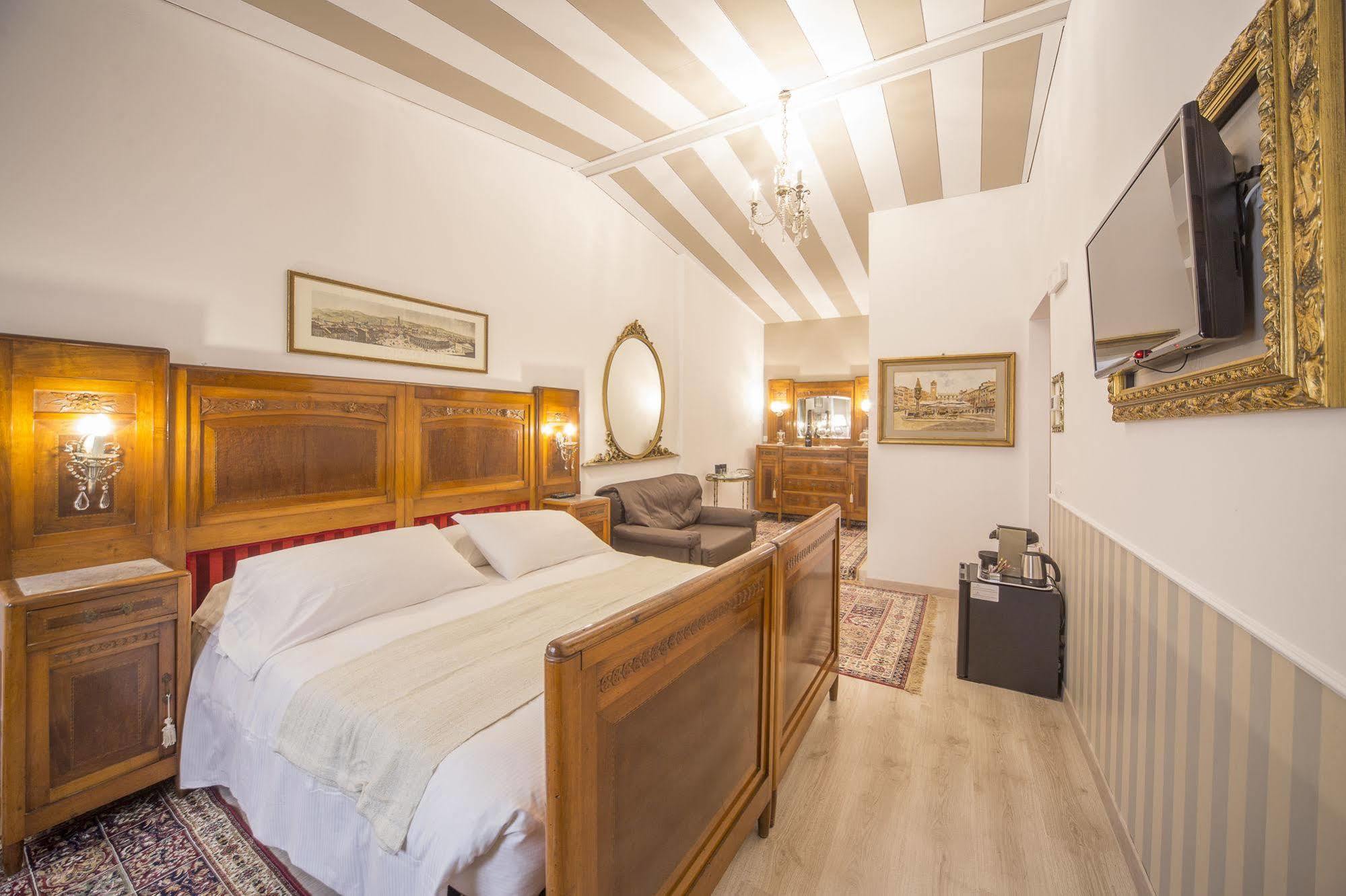 Corte Realdi Boutique Rooms Verona Esterno foto