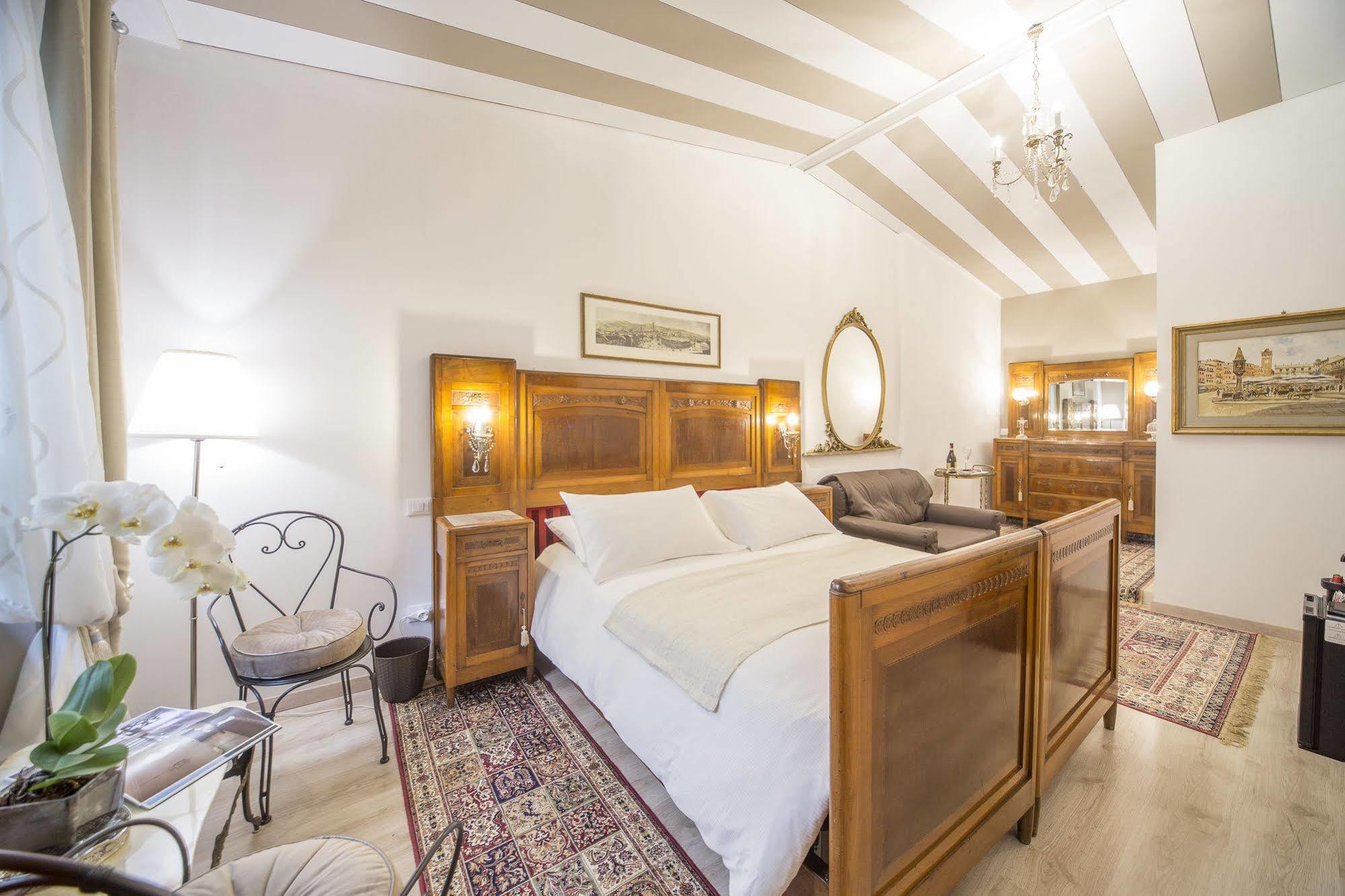 Corte Realdi Boutique Rooms Verona Esterno foto