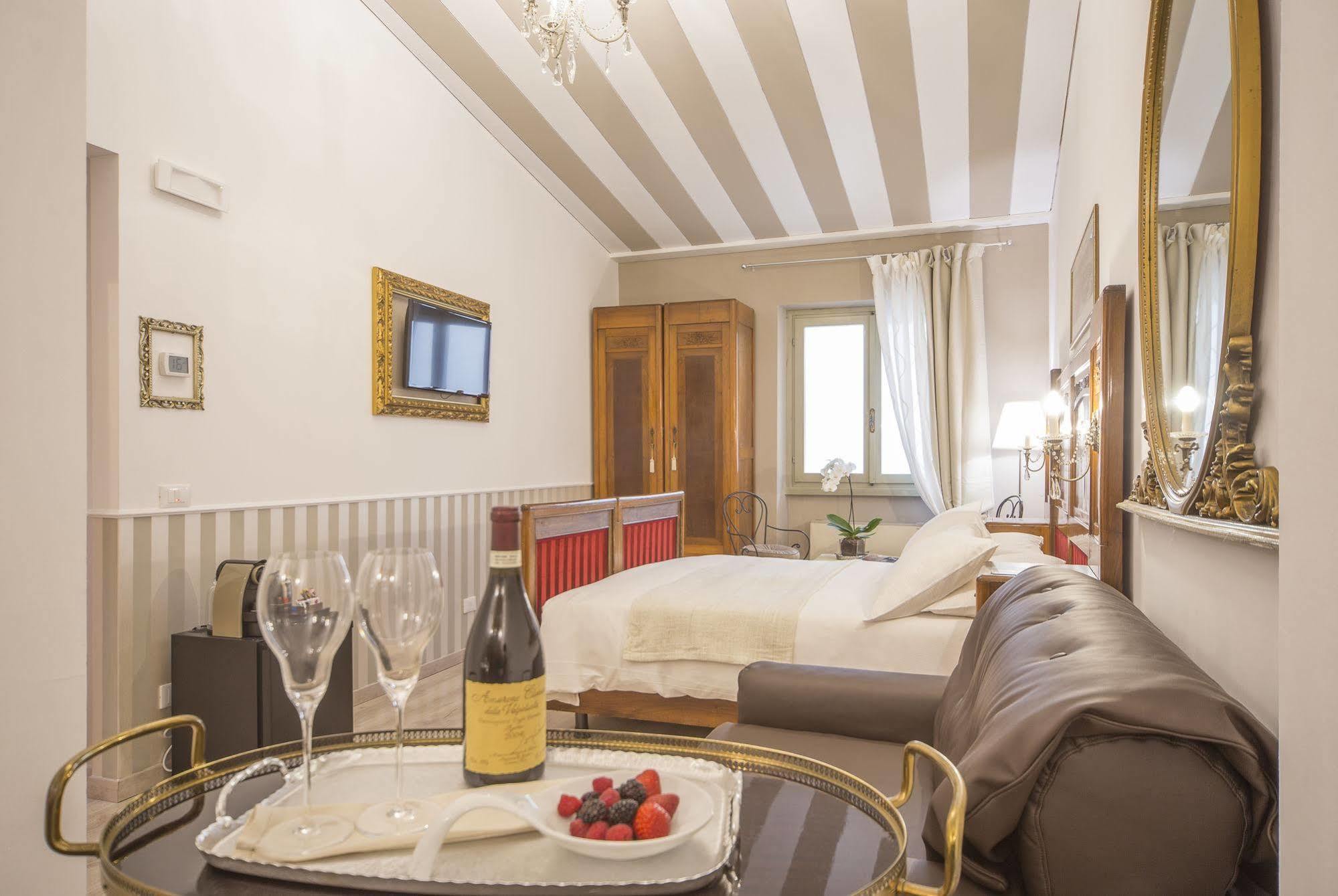 Corte Realdi Boutique Rooms Verona Esterno foto